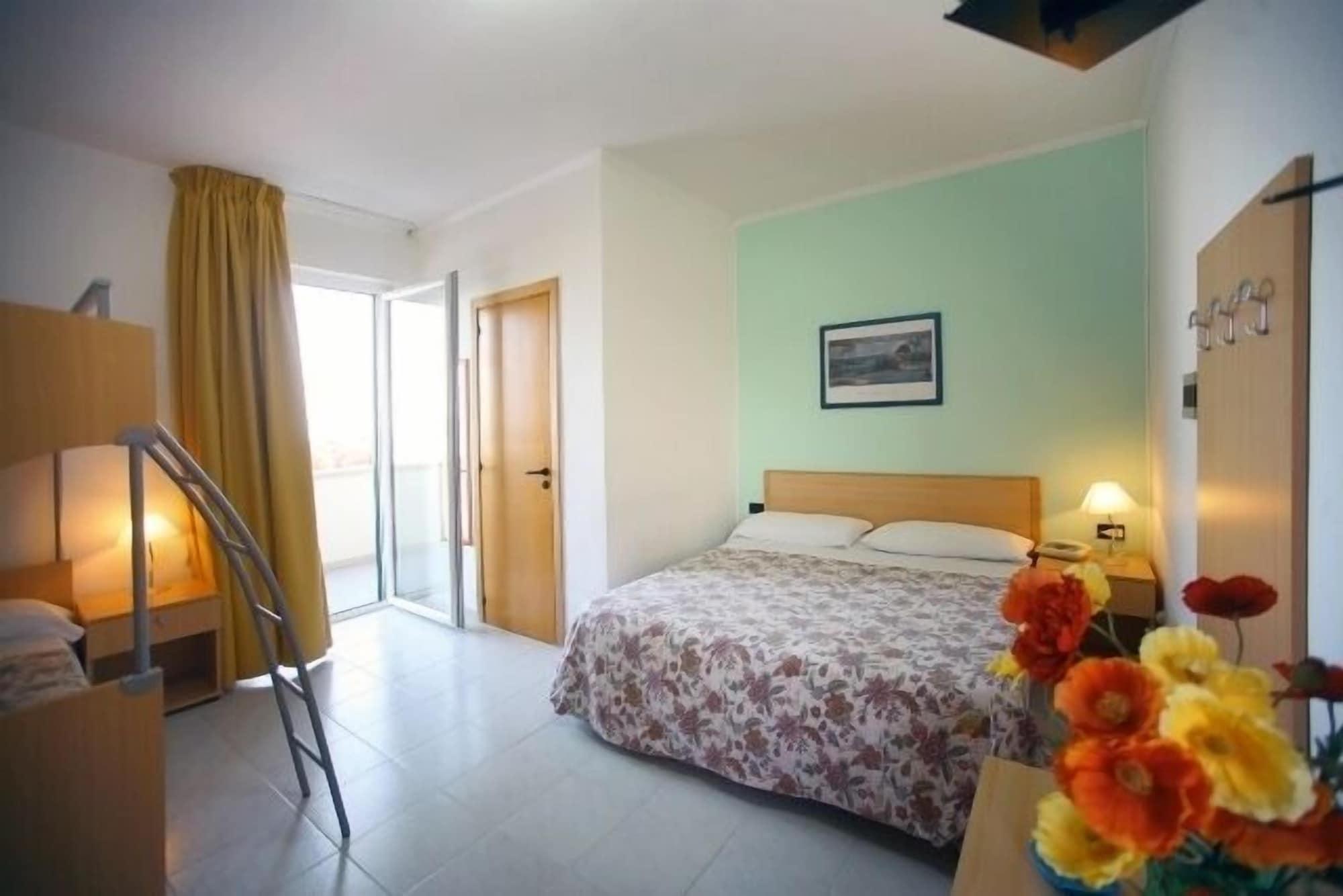 Hotel Club Bellavista Весте Екстериор снимка