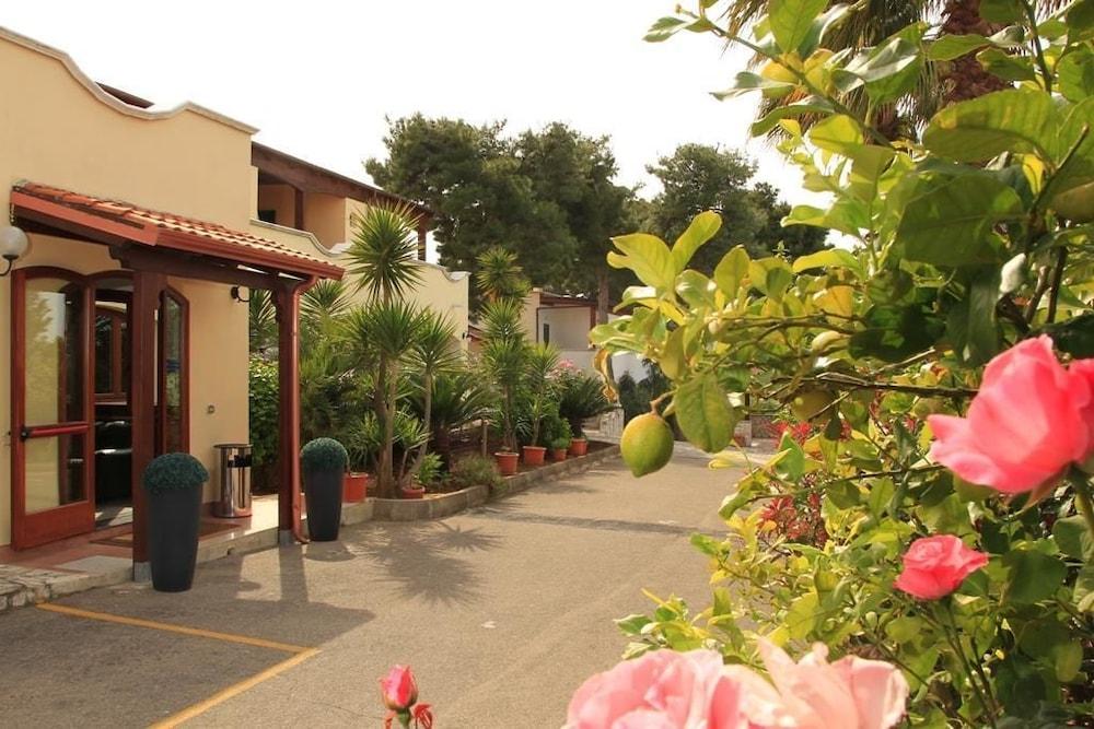 Hotel Club Bellavista Весте Екстериор снимка