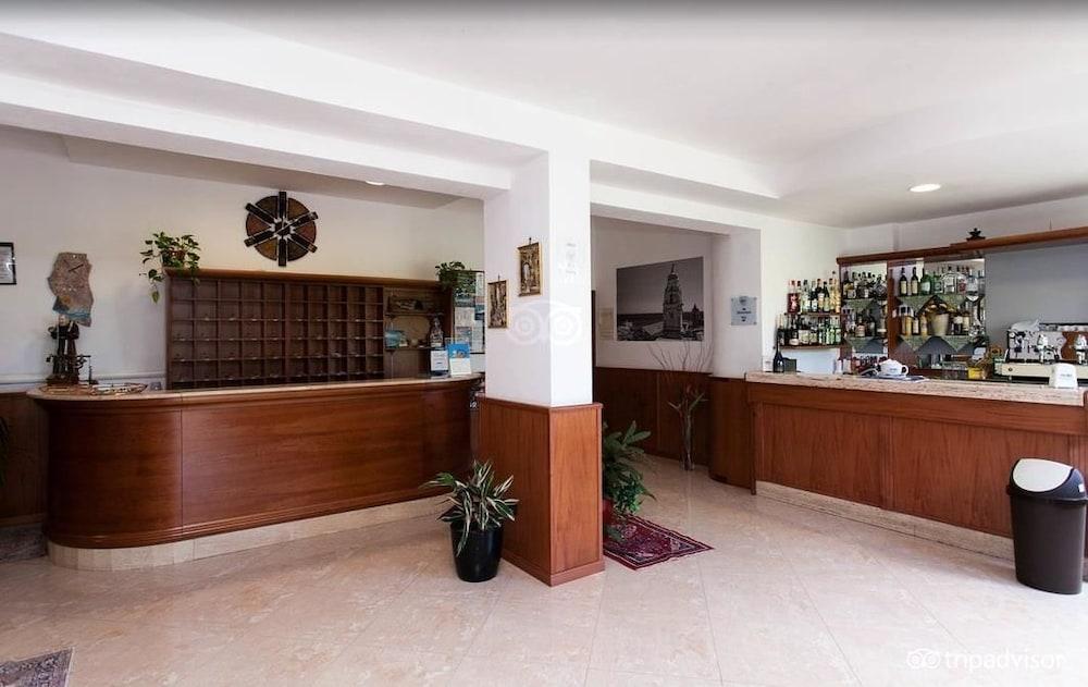 Hotel Club Bellavista Весте Екстериор снимка
