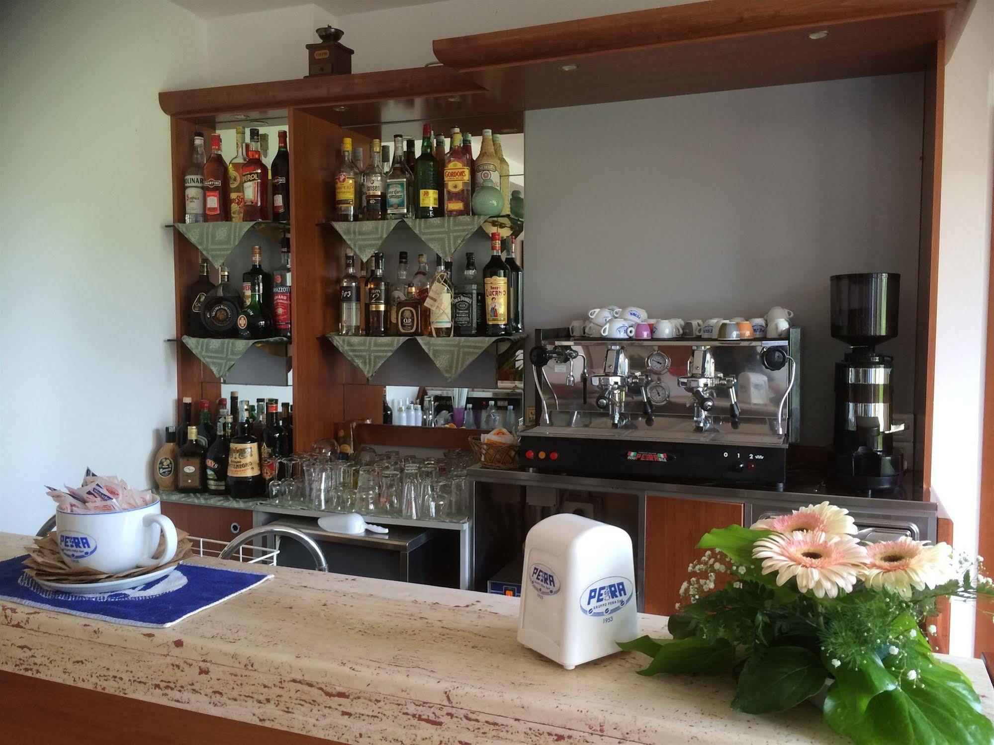 Hotel Club Bellavista Весте Екстериор снимка