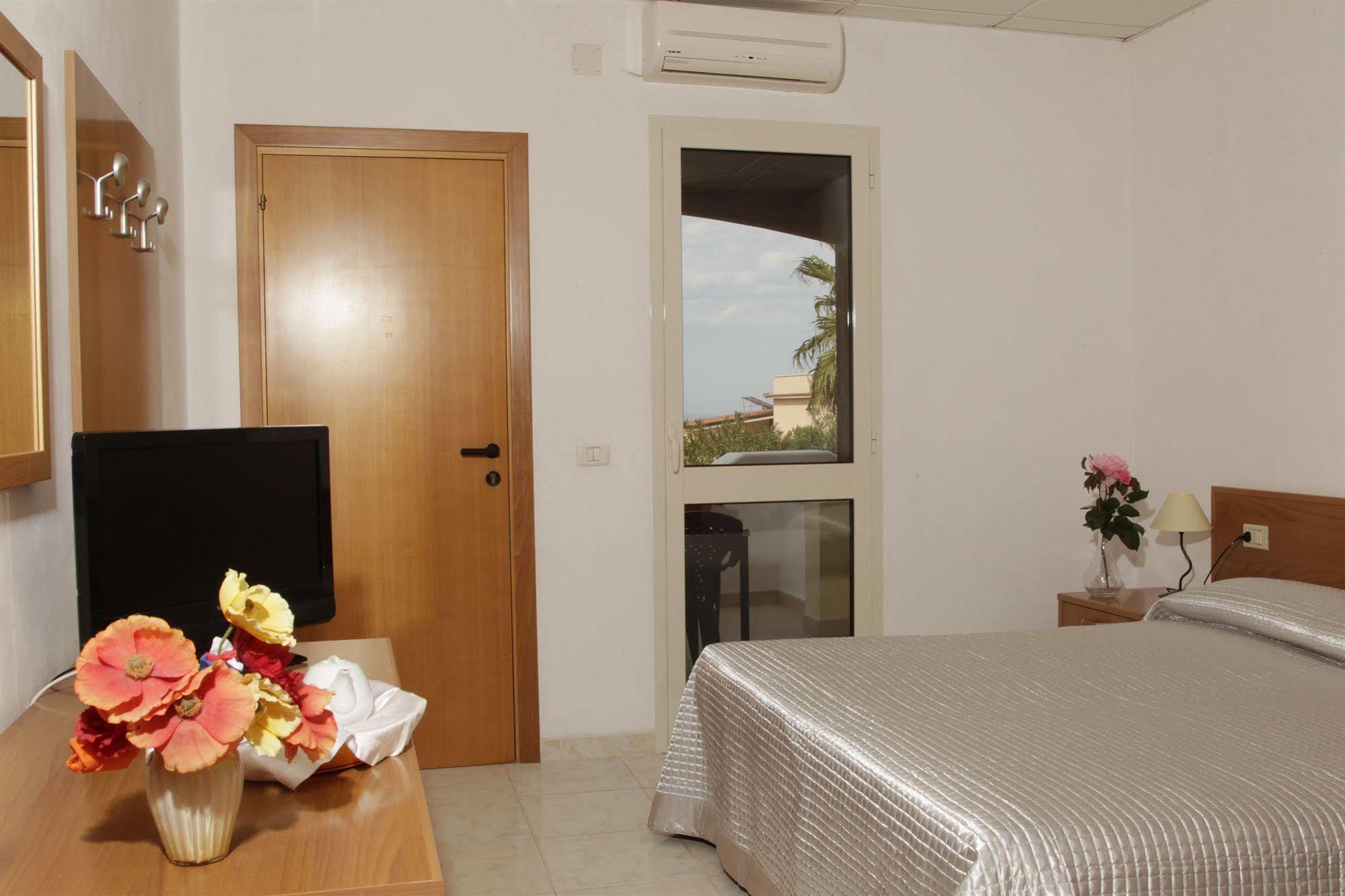 Hotel Club Bellavista Весте Екстериор снимка